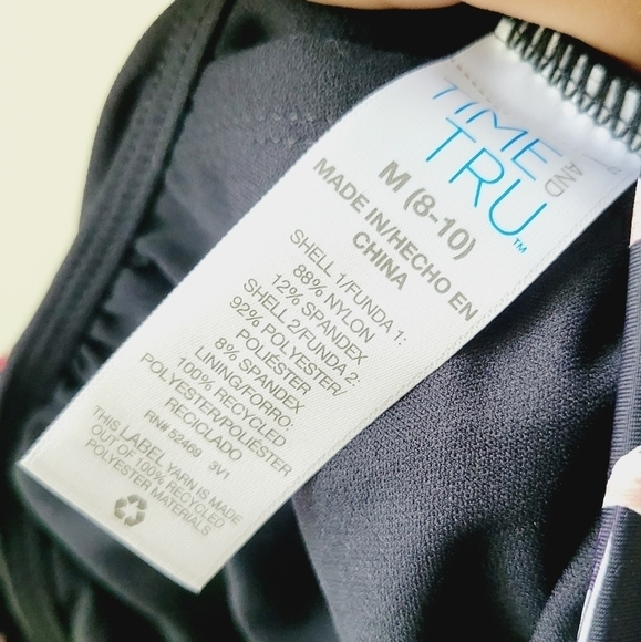 3/$25 🍓 NWT Time Tru. floral back and cream color one piece bathing suit size M - Picture 7 of 8